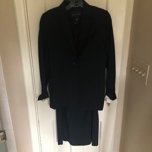 Banana republic women’s dress suit